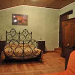 Ca Serrantonio Urbania