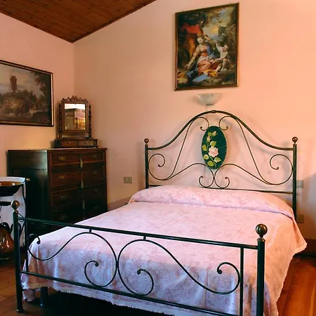 Farm stay Agriturismo Ca Serrantonio Urbania